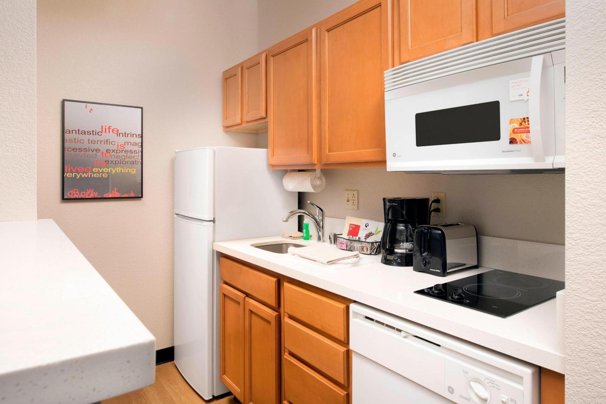 Towneplace Suites By Marriott Albuquerque Airport Exterior foto